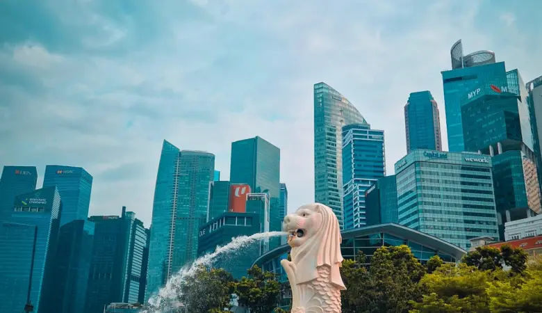 Singapore's famous Merlion statue