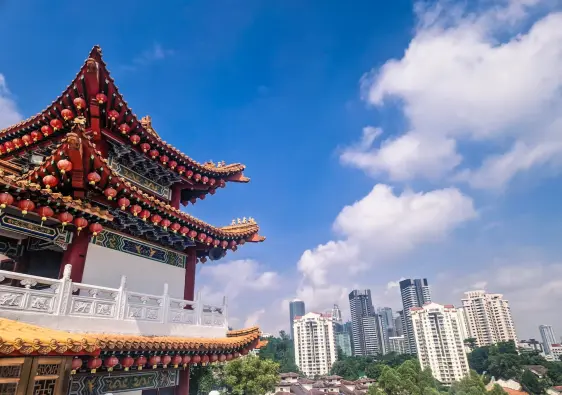 Old and new in Kuala Lumpur, with Thean Hou temple