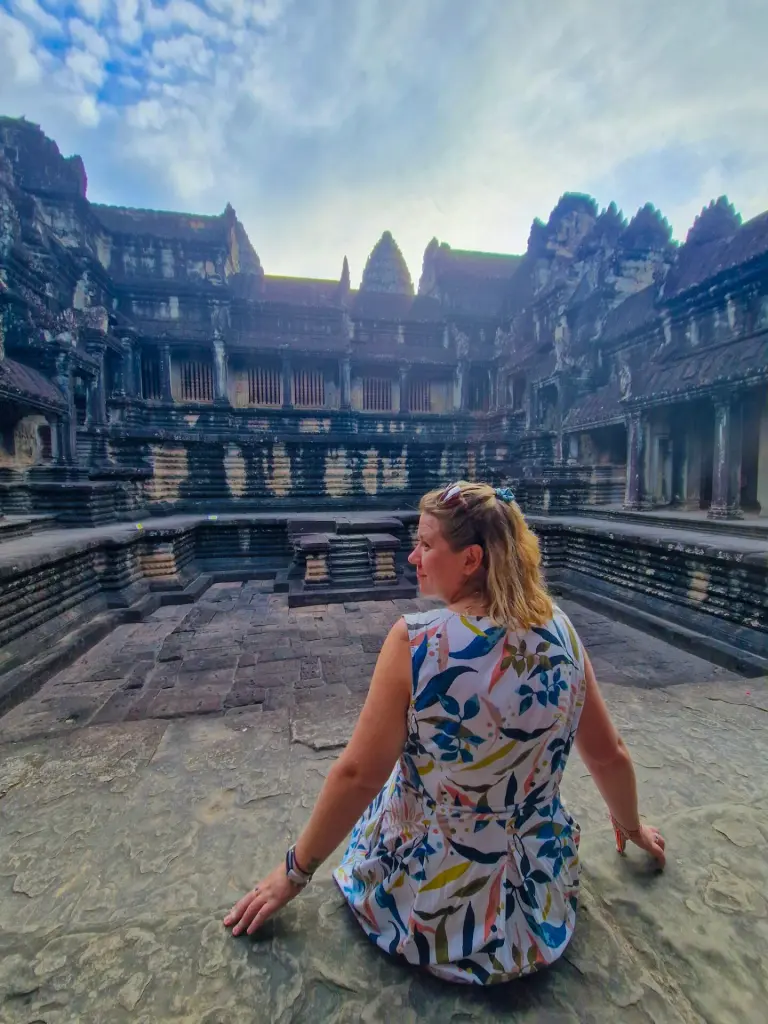 Em's back at Angkor