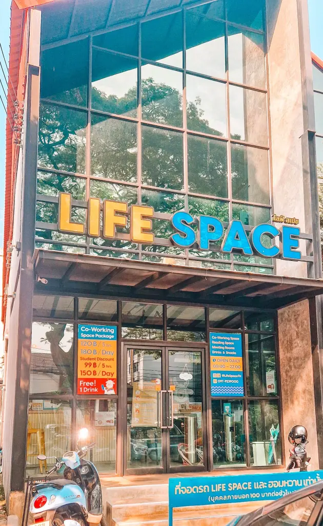 Life space co working space Chiang Mai for digital nomads