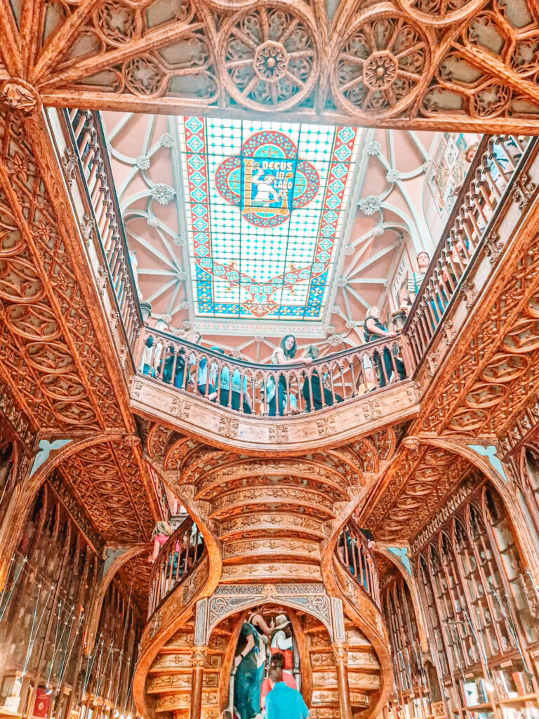 ceiling of Livreria lello